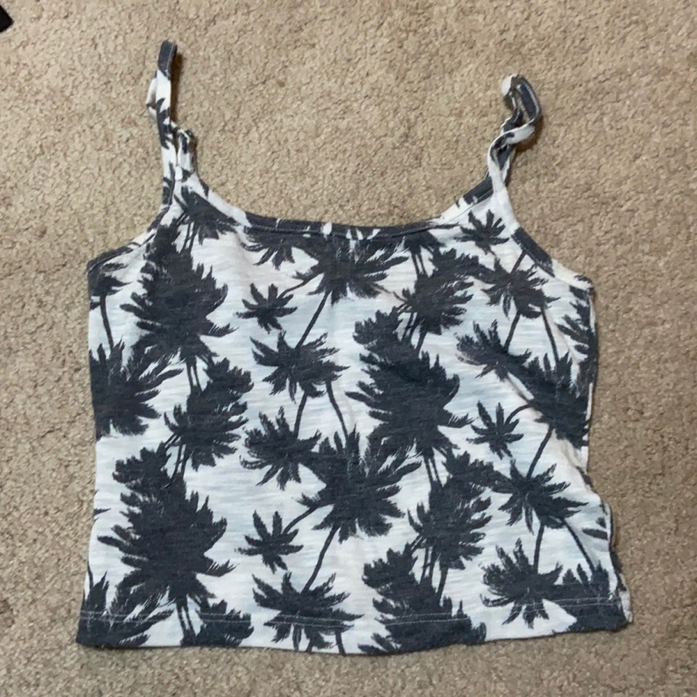 Nollie palm tree gray and white crop top